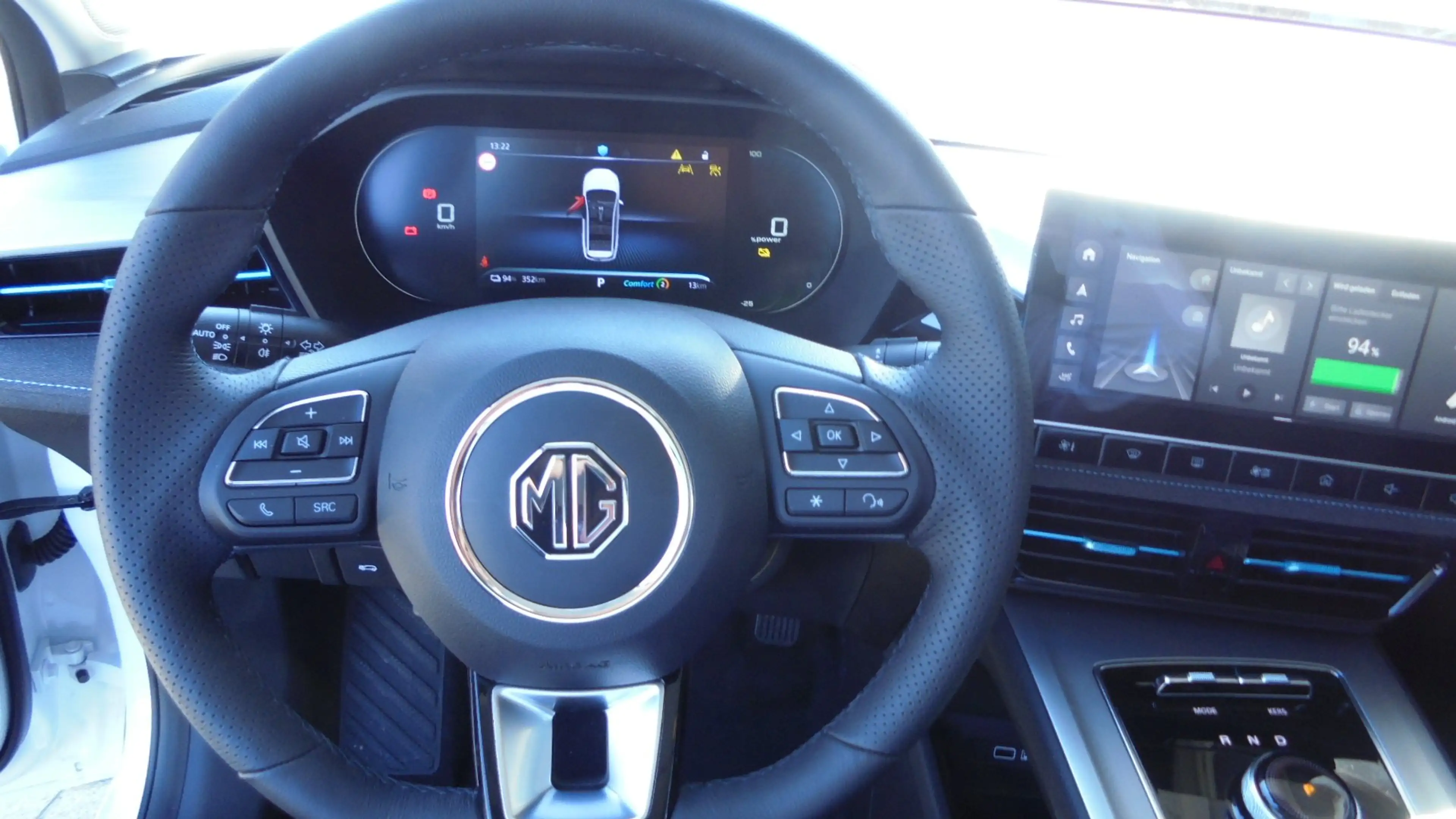 MG MG5 5 Standard Luxury — photo 9