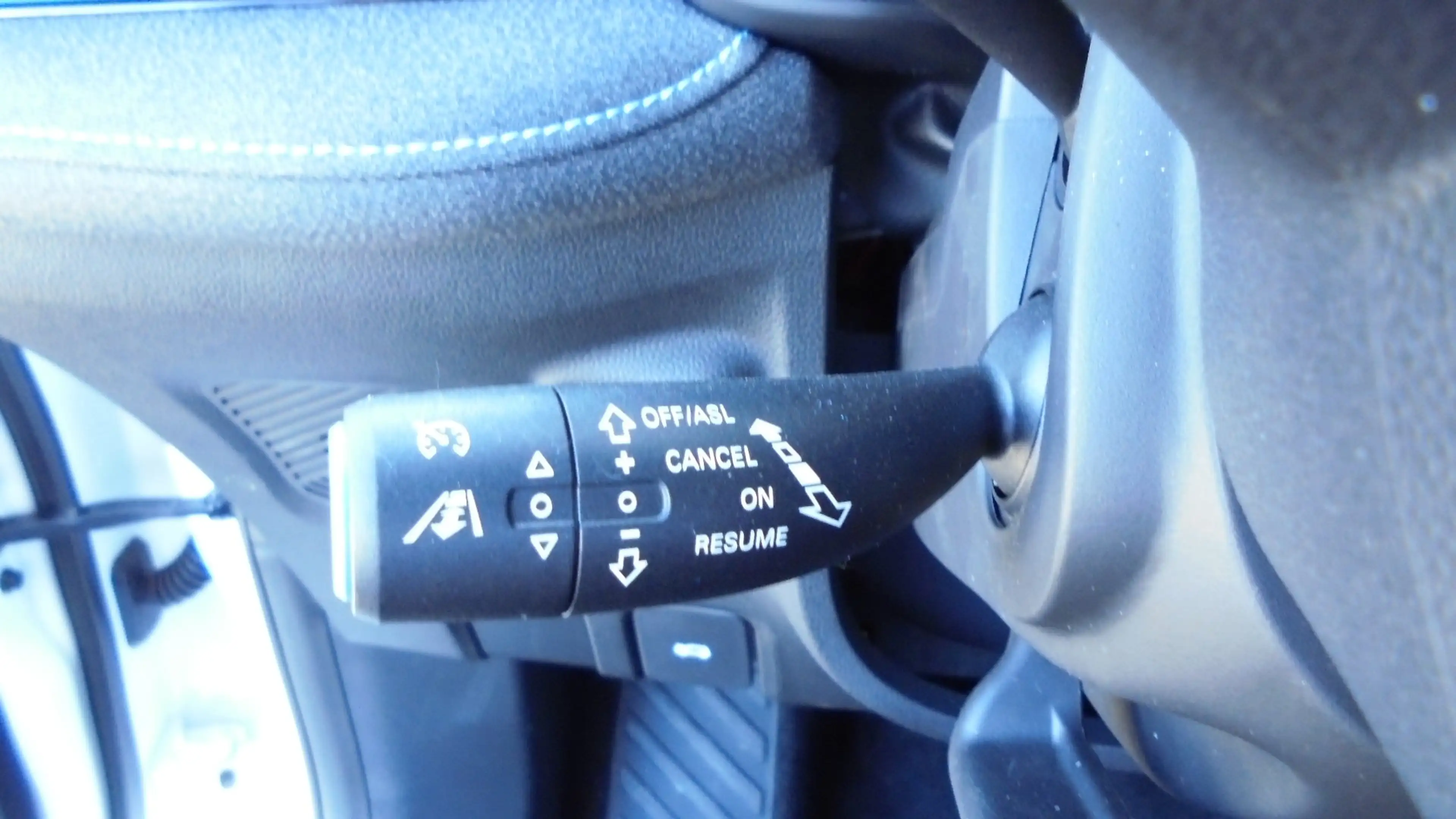 MG MG5 5 Standard Luxury — photo 8