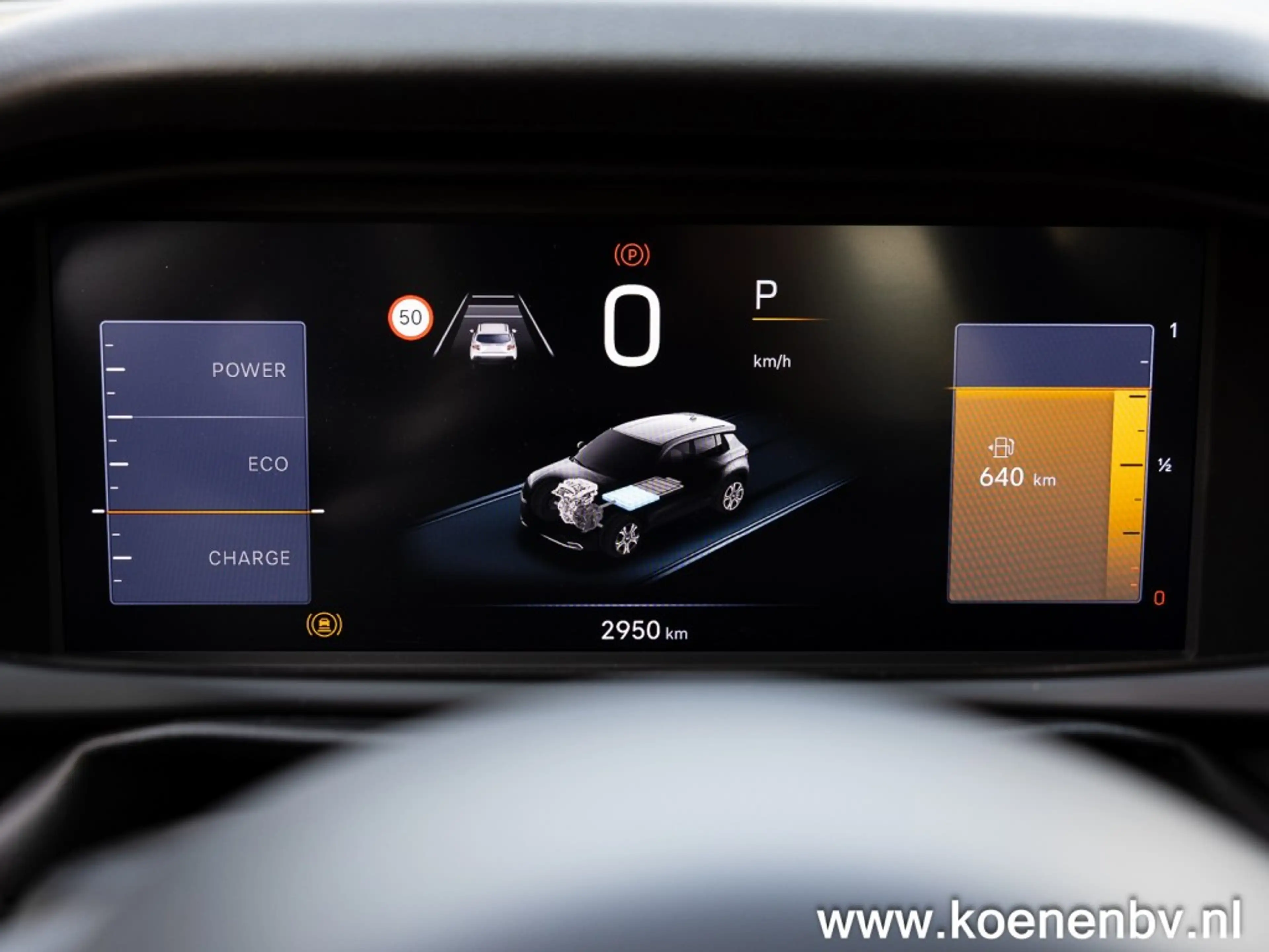 Jeep Avenger 1.2 e-Hybrid Black Edition PANO / TREKHAAK / JBL S — photo 23
