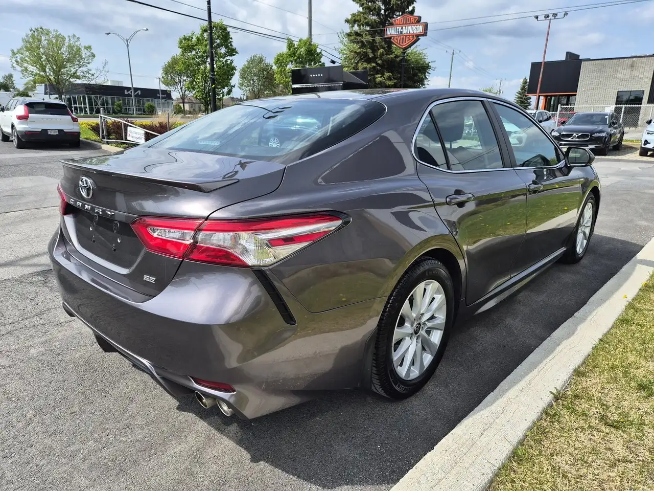 Toyota Camry снимка Toyota Camry