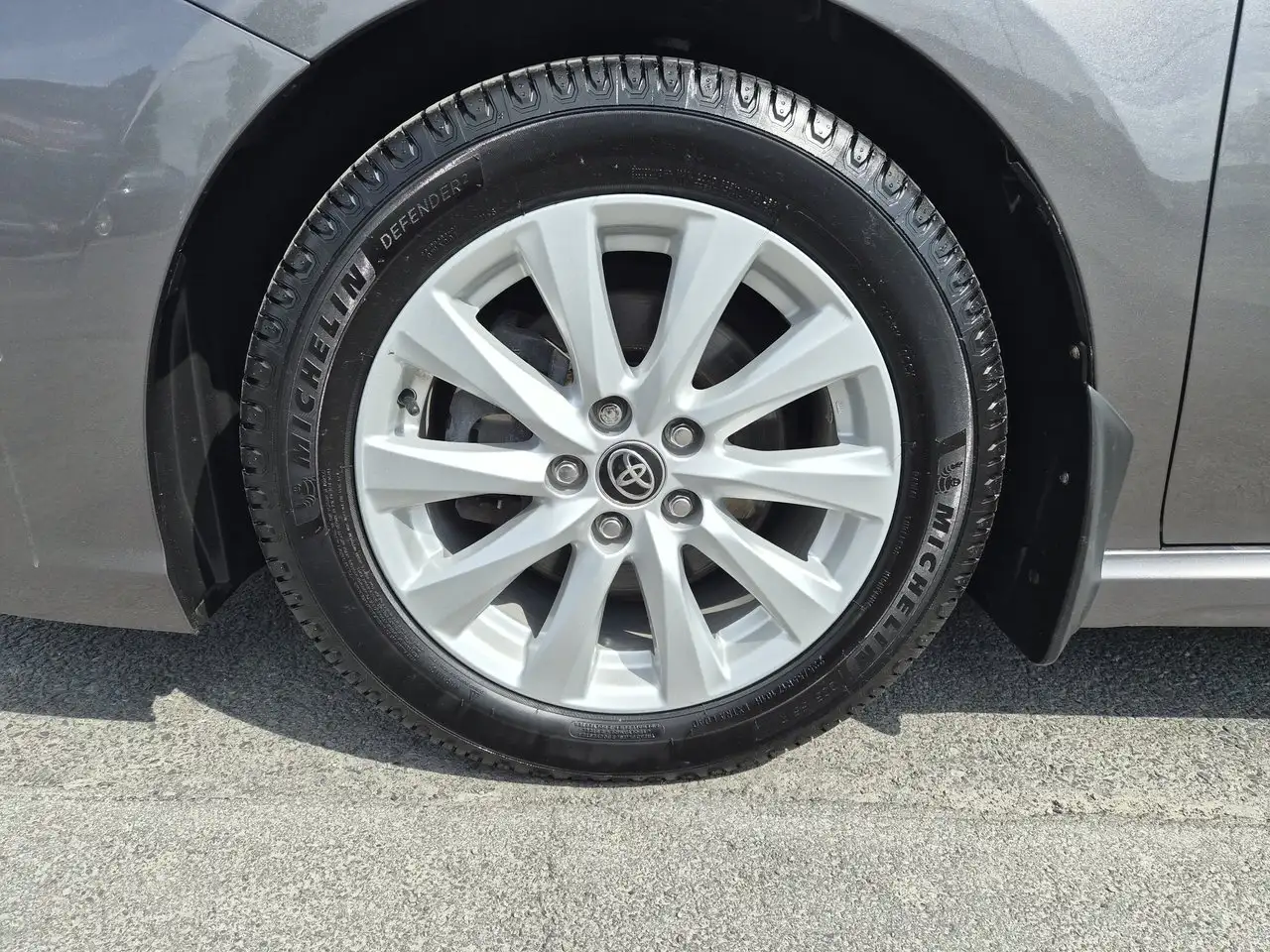 Toyota Camry снимка Toyota Camry