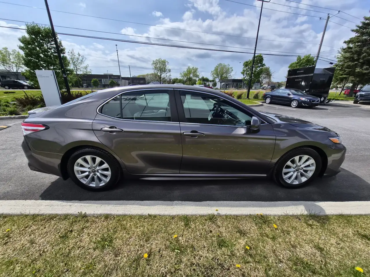 Toyota Camry снимка Toyota Camry