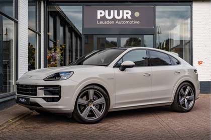 Porsche Cayenne Coupé 3.0 E-Hybrid Sport Design Krijtgrijs Pano -
