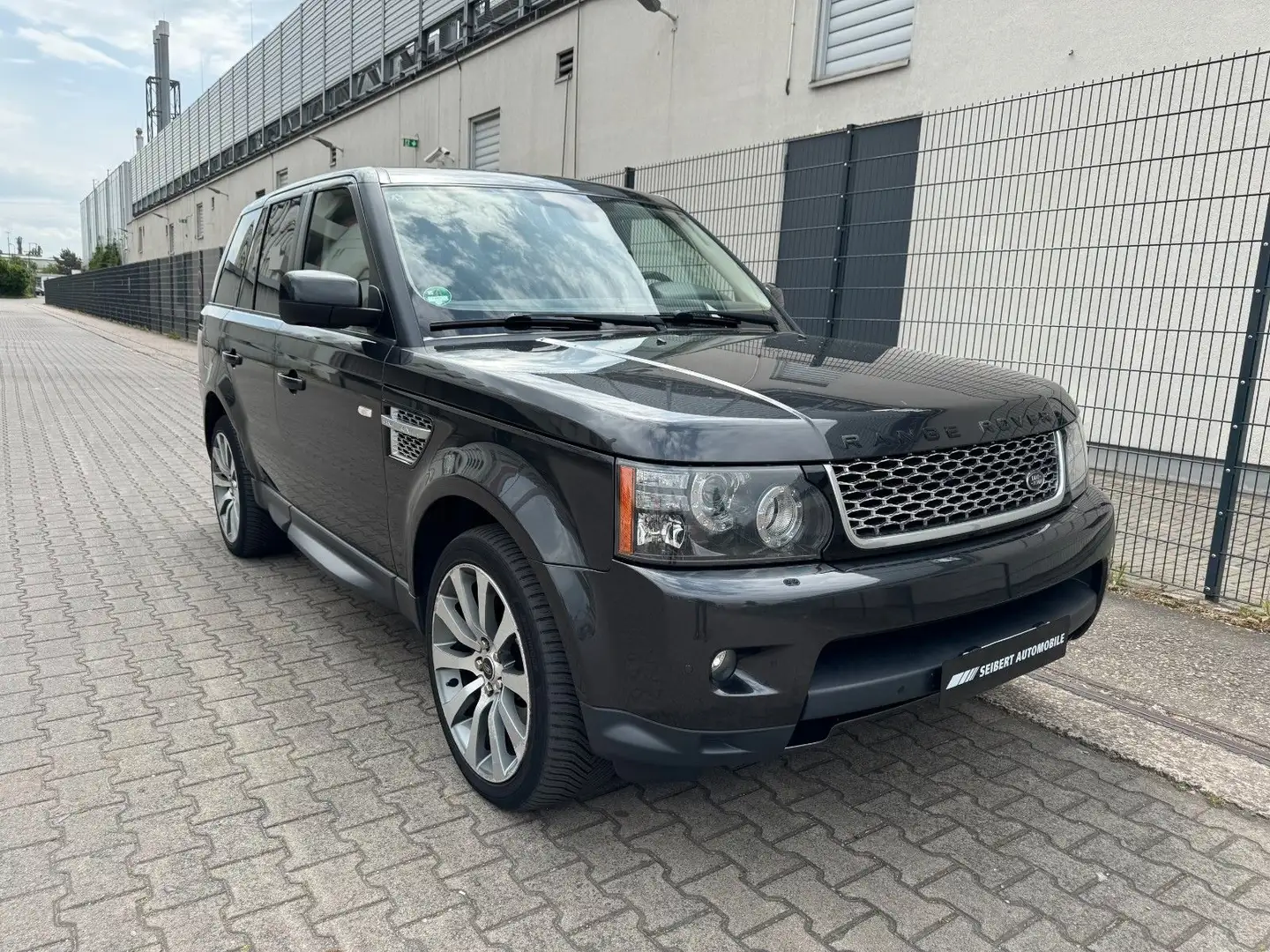 Land Rover Range Rover Sport SDV6 Autobiography RFK/HK/AHK Grau - 1