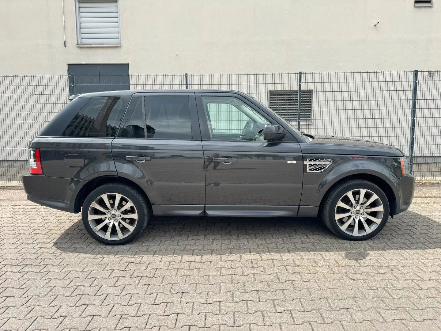 Land Rover Range Rover Sport SDV6 Autobiography RFK/HK/AHK Grau - 2