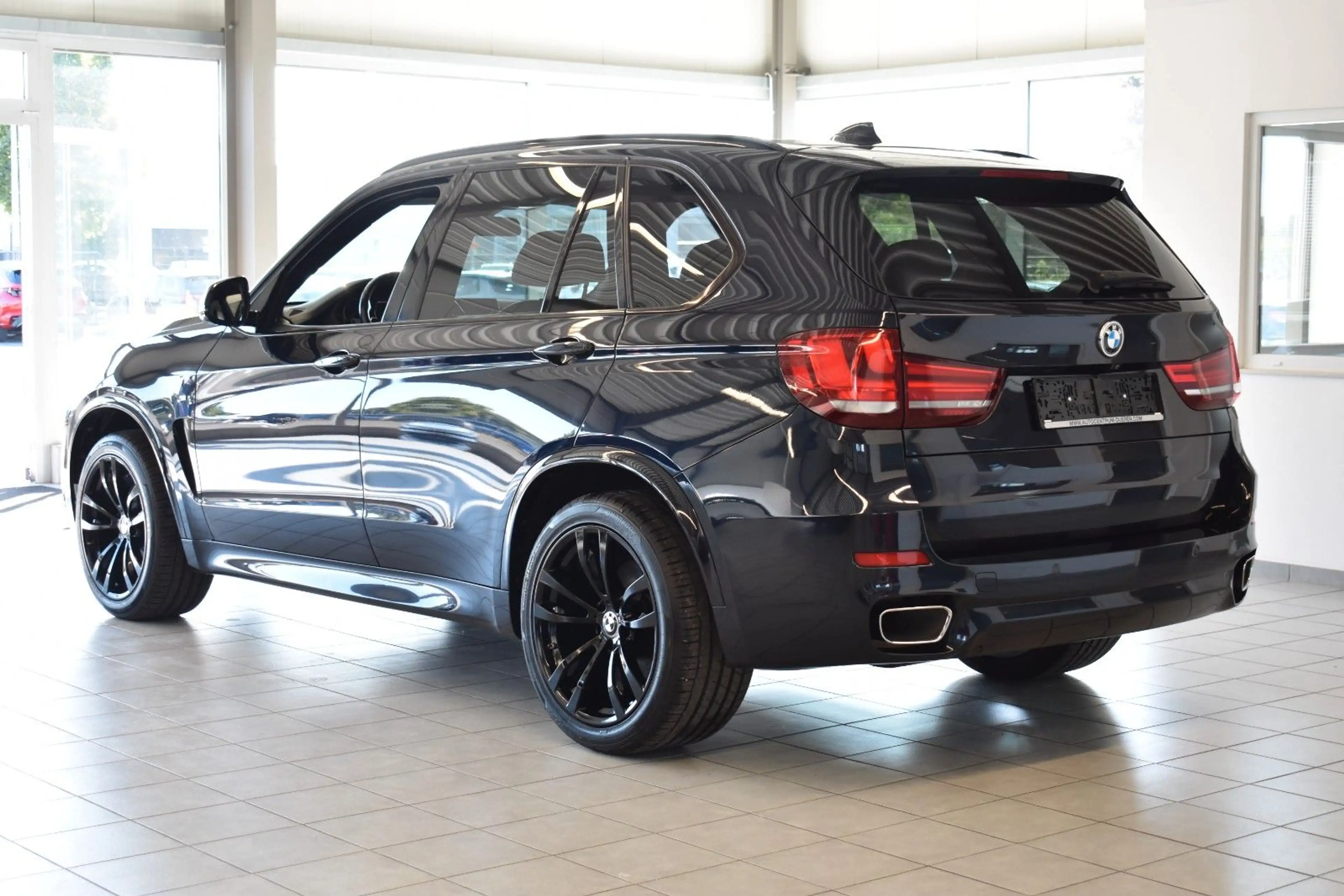 BMW X5 xDrive 40d/M-SPORT/NIGHT/AHK/CAM/PANO/AMBI/ — photo 5