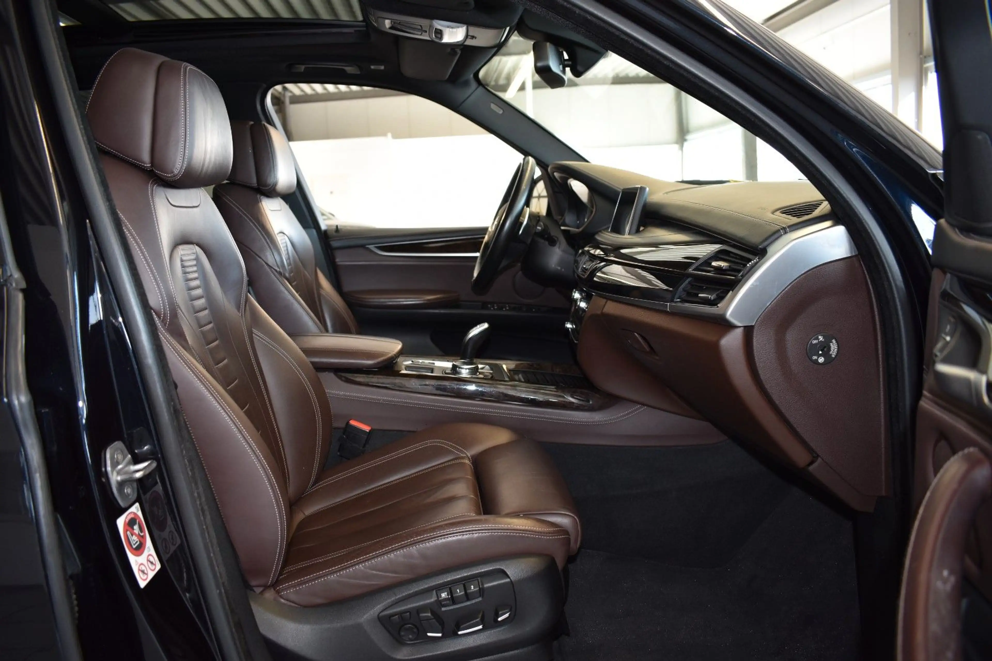 BMW X5 xDrive 40d/M-SPORT/NIGHT/AHK/CAM/PANO/AMBI/ — photo 15