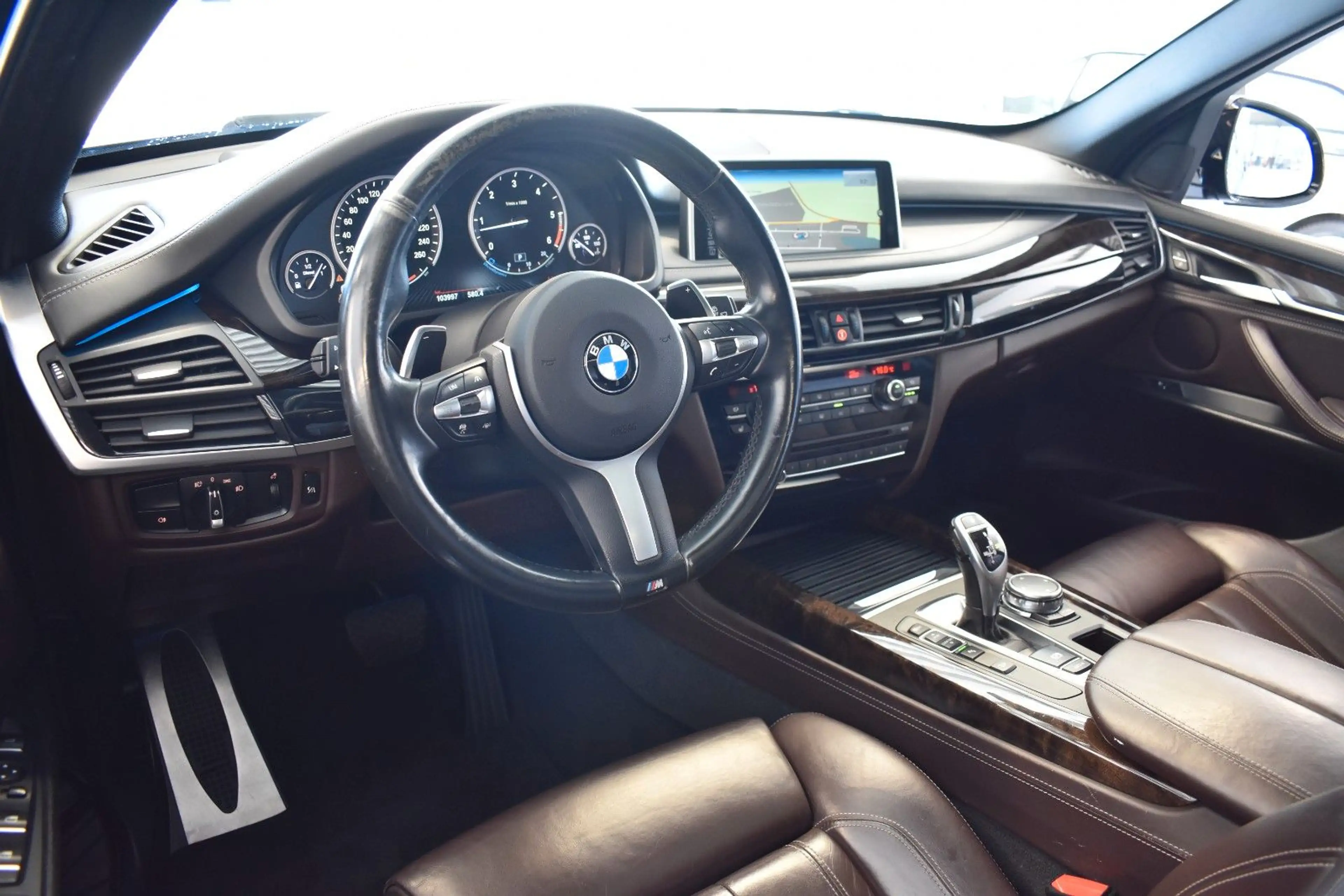 BMW X5 xDrive 40d/M-SPORT/NIGHT/AHK/CAM/PANO/AMBI/ — photo 11