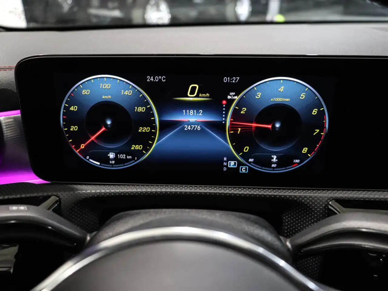 Mercedes-Benz CLA снимка Mercedes-Benz CLA