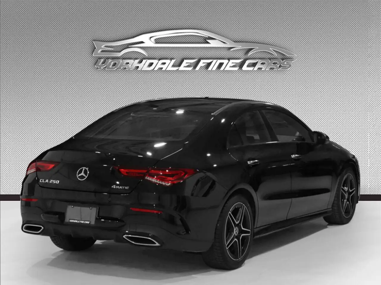 Mercedes-Benz CLA снимка Mercedes-Benz CLA