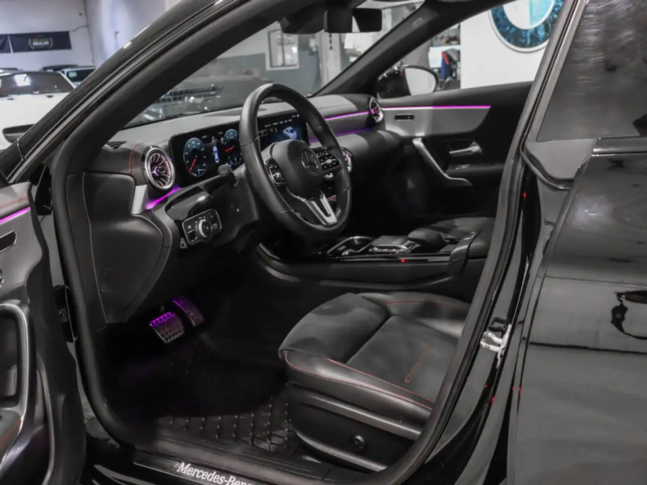 Mercedes-Benz CLA снимка Mercedes-Benz CLA