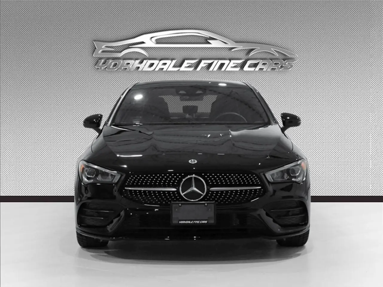 Mercedes-Benz CLA снимка Mercedes-Benz CLA