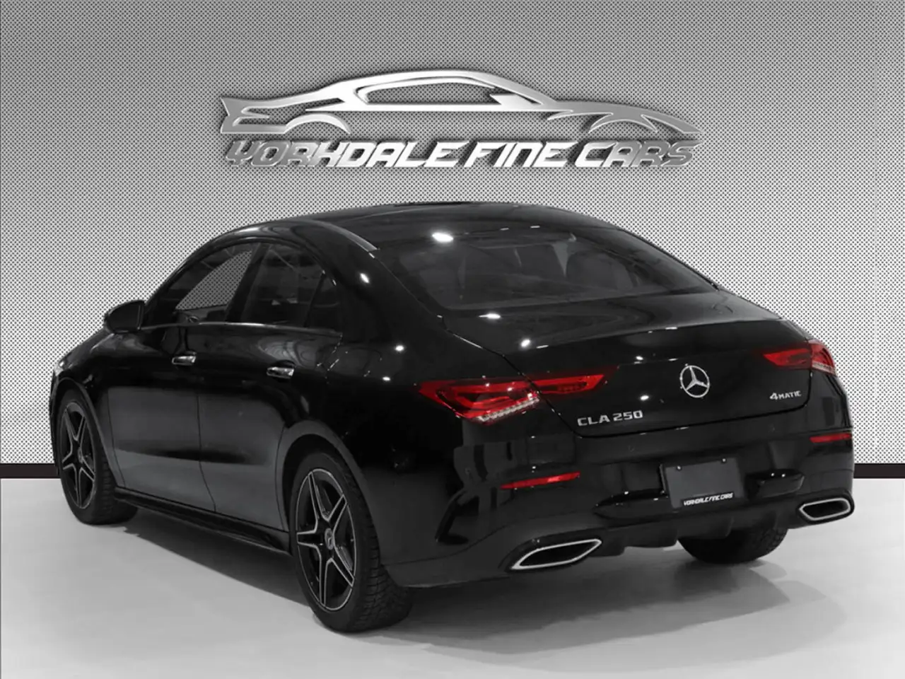 Mercedes-Benz CLA снимка Mercedes-Benz CLA