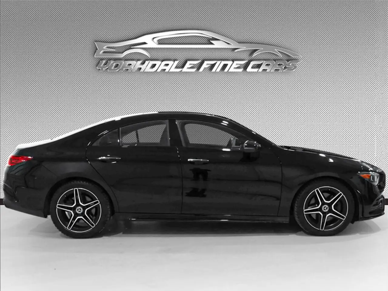 Mercedes-Benz CLA снимка Mercedes-Benz CLA