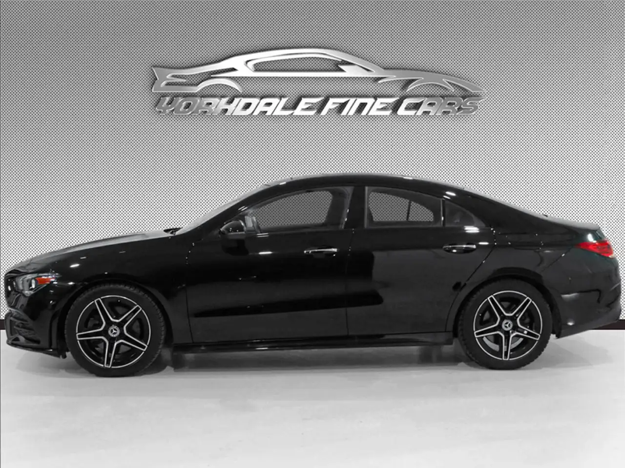 Mercedes-Benz CLA снимка Mercedes-Benz CLA