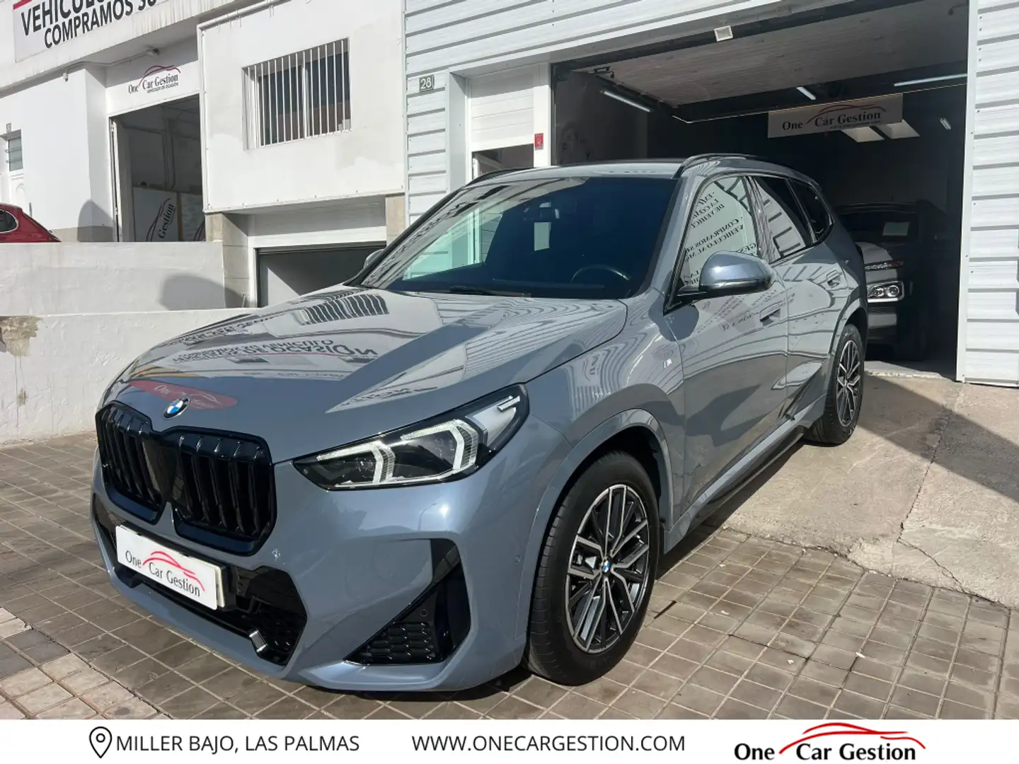 BMW X1 sDrive 18iA Gris - 1