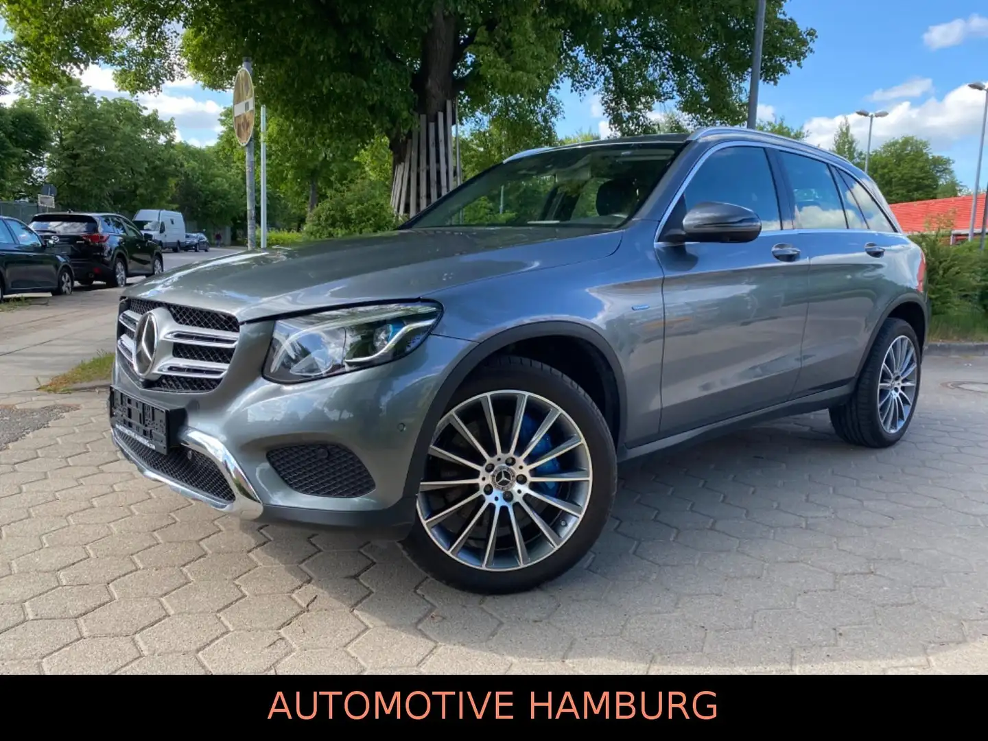 Mercedes-Benz GLC 350 e 4MATIC*AMG*Leder*LED*NAVI*Kamer360°*AHK Gris - 2