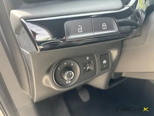MG MG3 view 14