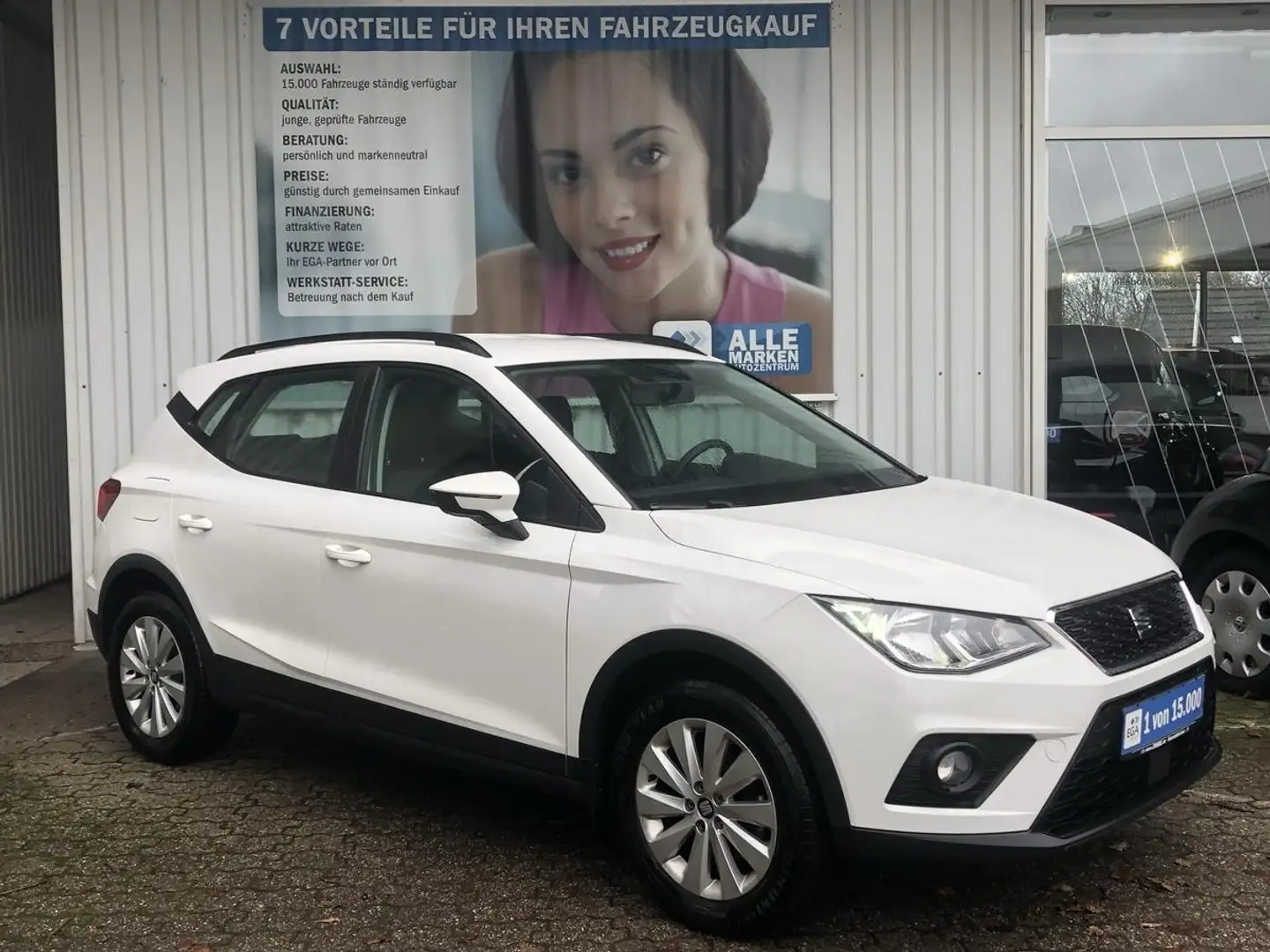 SEAT Arona 1.0 TSI DSG ALU*KLIMA*SHZ*PDC*TEMPOMAT*FULL LINK* Weiß - 1