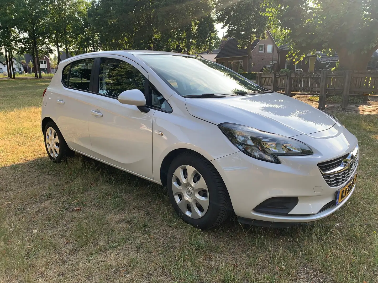 Opel Corsa-e 1.4 Edition Wit - 2