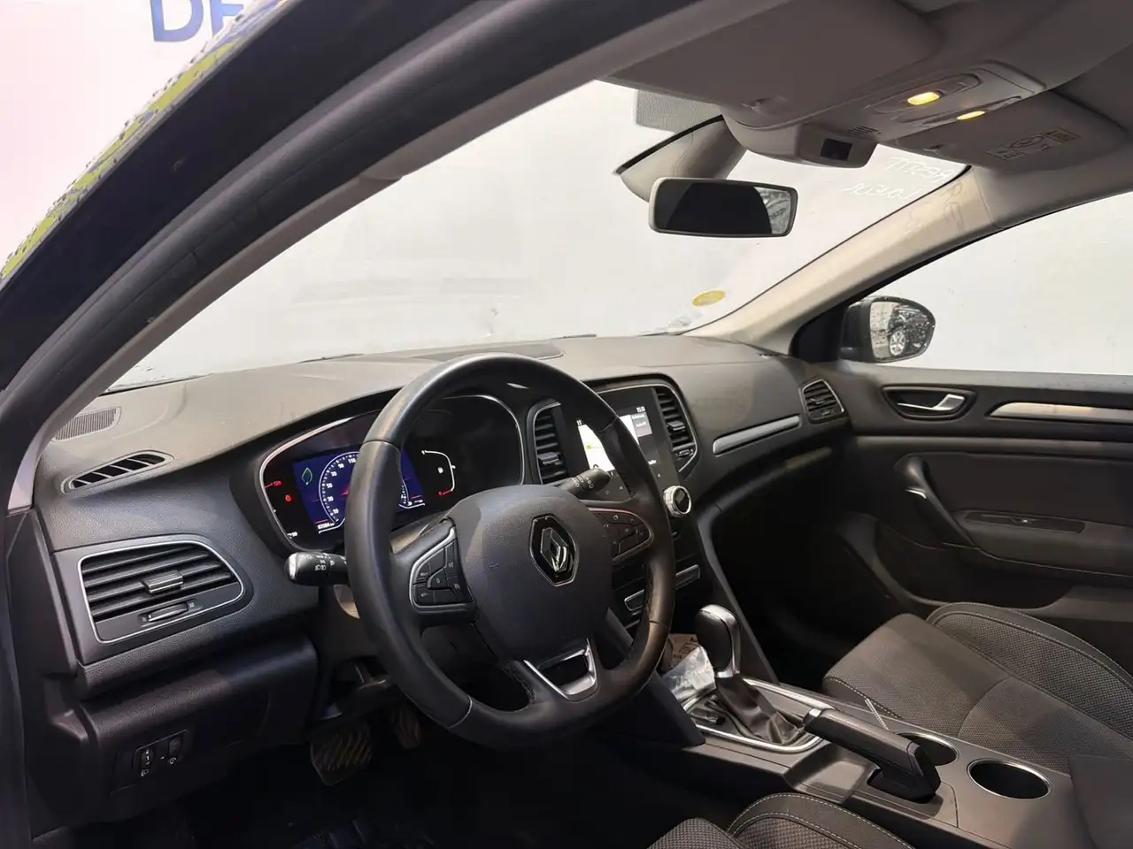 Renault Megane Berline — photo 8