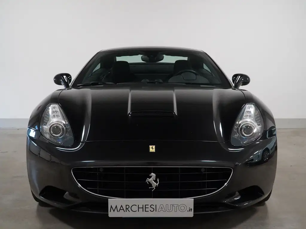 Ferrari California 2011 из Европы — купить под ключ