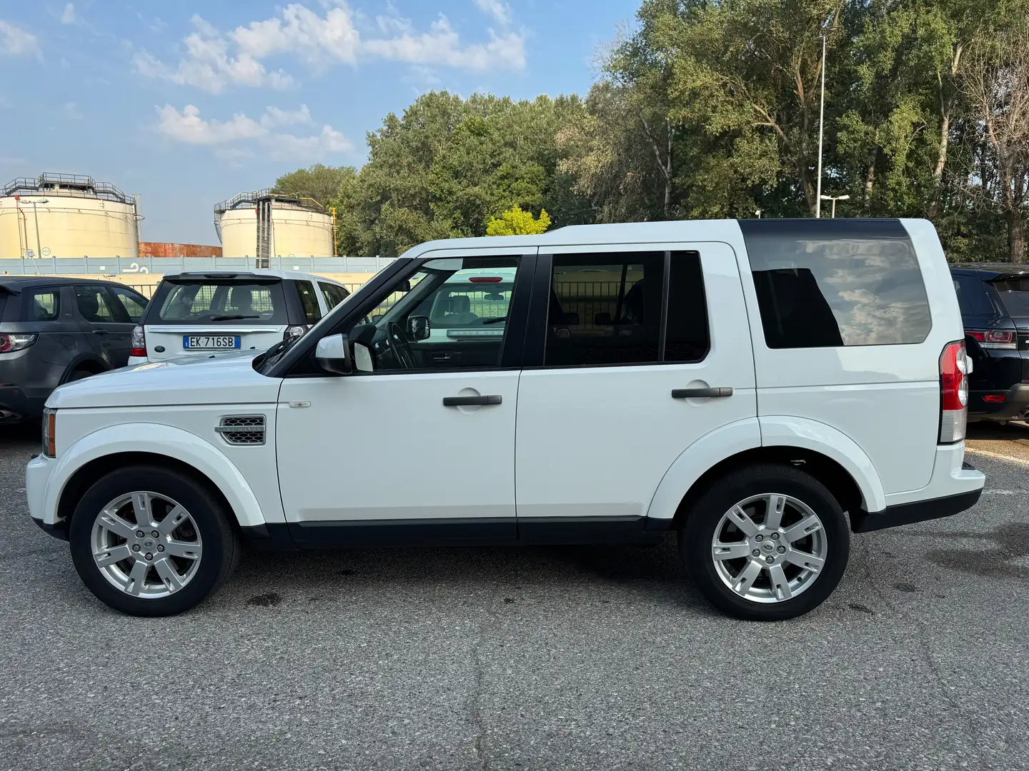 Land Rover Discovery 3.0 tdV6 SE 210cv auto Bianco - 2