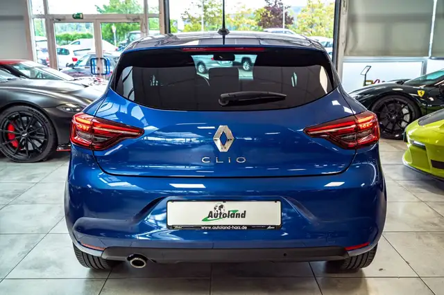 Renault Clio view 6
