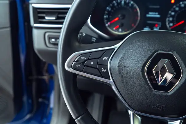 Renault Clio view 23