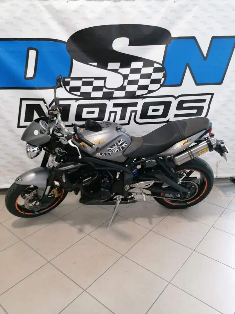 Triumph Street Triple 675 Orange - 2