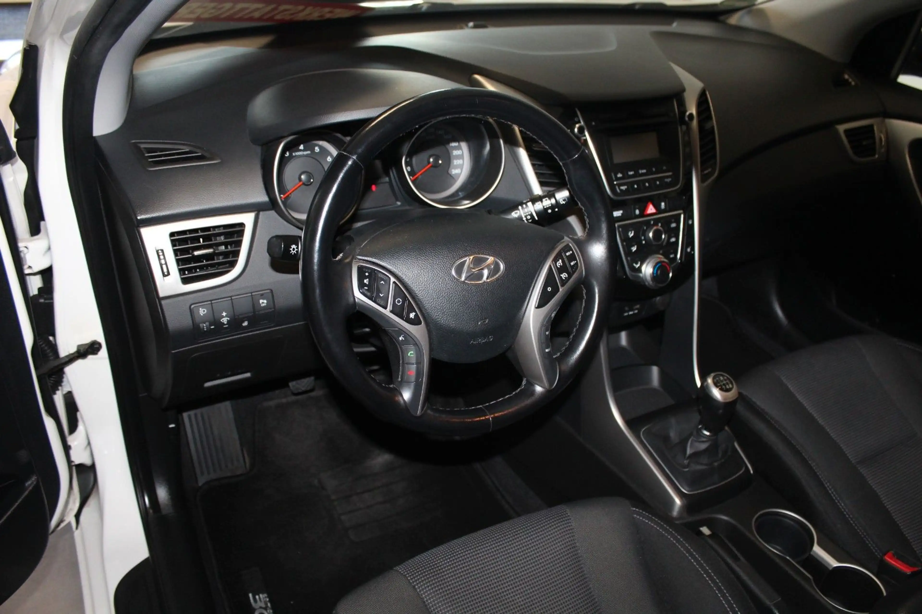 Hyundai i30 cw Classic — photo 12
