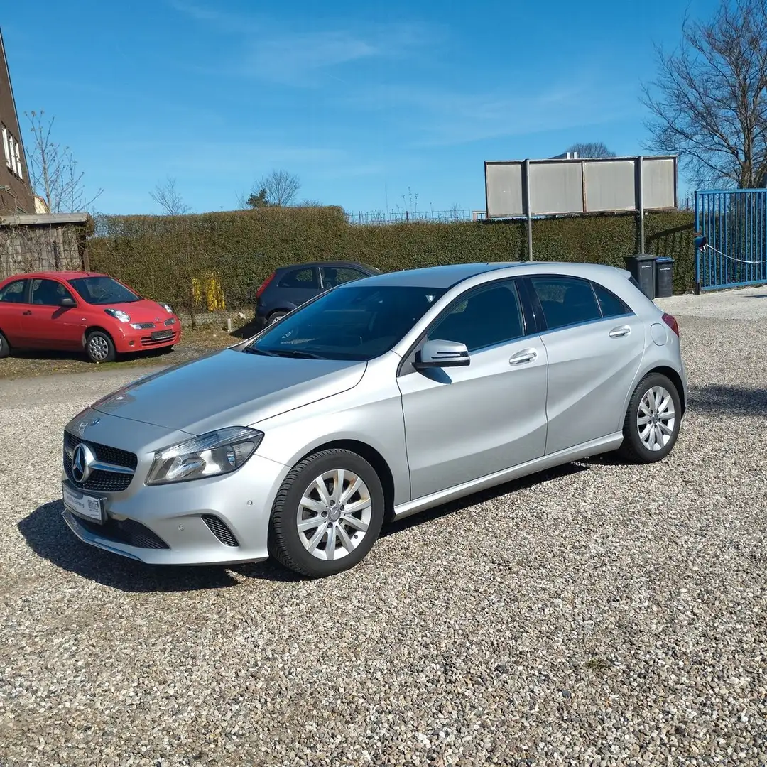 Mercedes-Benz A 180 -Klasse A 18 Sty Auto.Klima.Navi.PDC.Start-Stopp Argent - 2