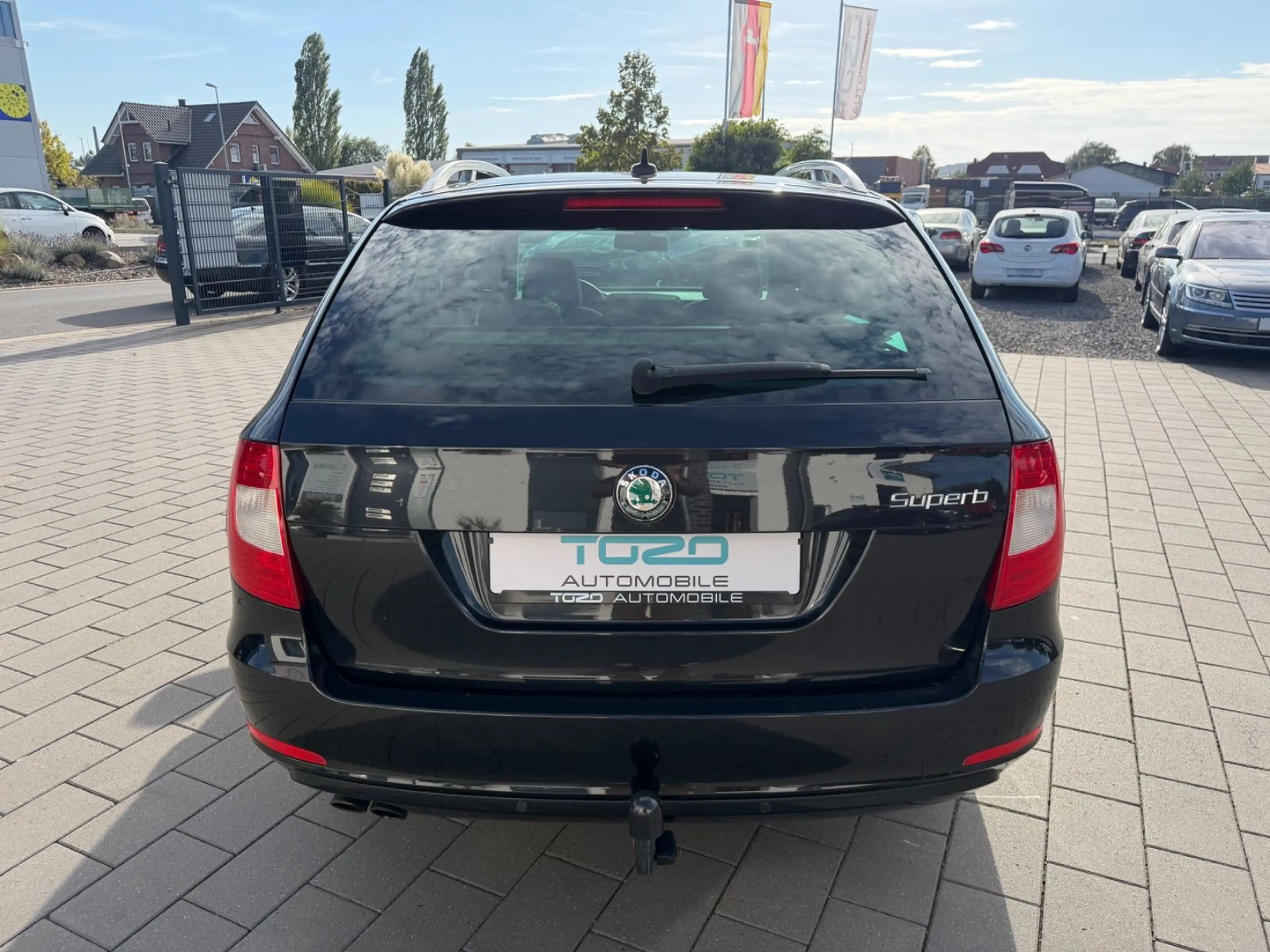 Skoda Superb 2.0TDI Laurin & Klement*PANO*LEDER*AHK* — photo 6