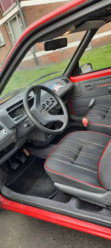 Peugeot 205, foto 1