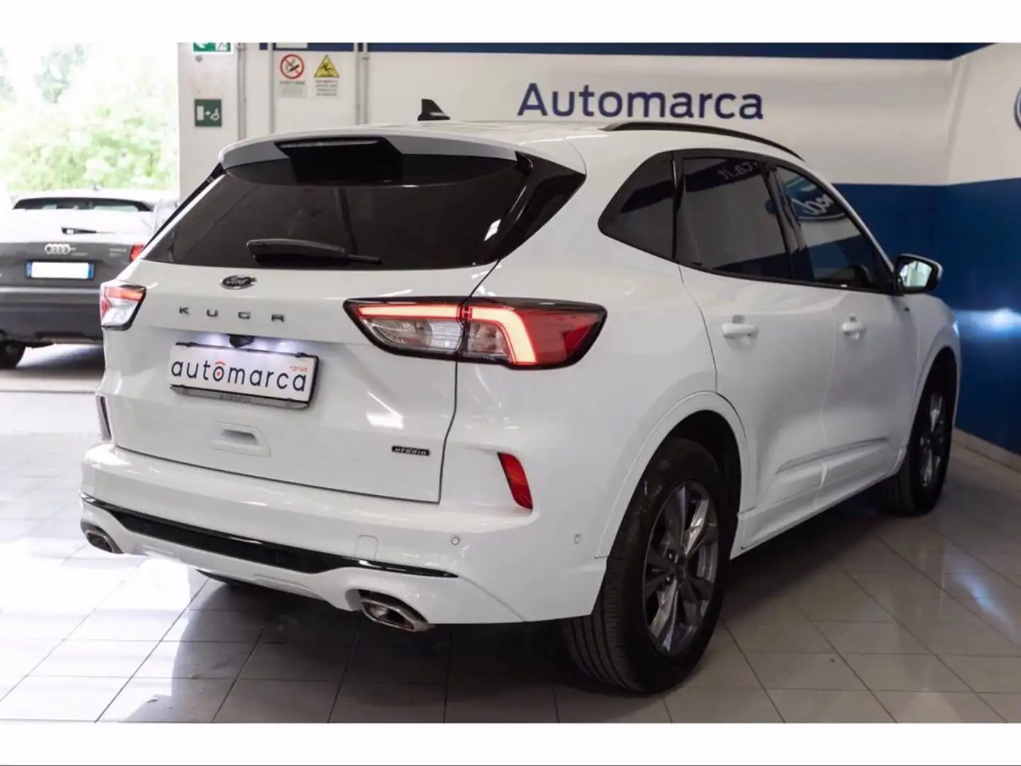 Ford Kuga 2.5 Plug In Hybrid 225 CV CVT 2WD ST-Line Bianco - 2