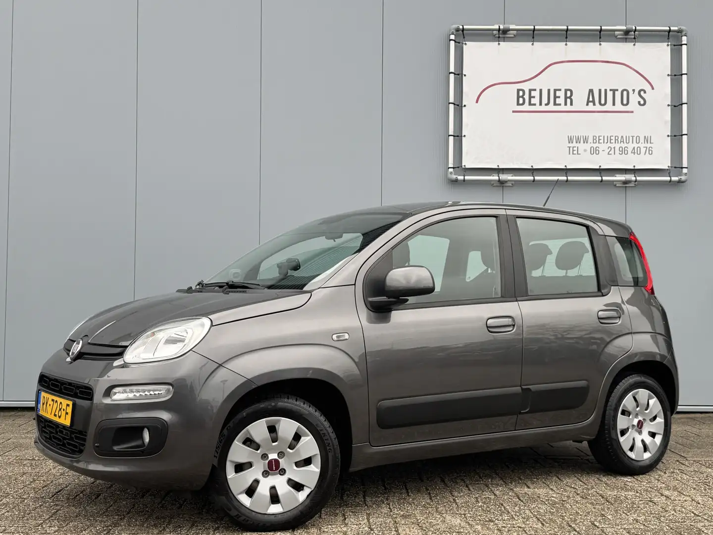 Fiat Panda 0.9 TwinAir Lounge Airco/Bluetooth/Origineel NL. Gris - 1
