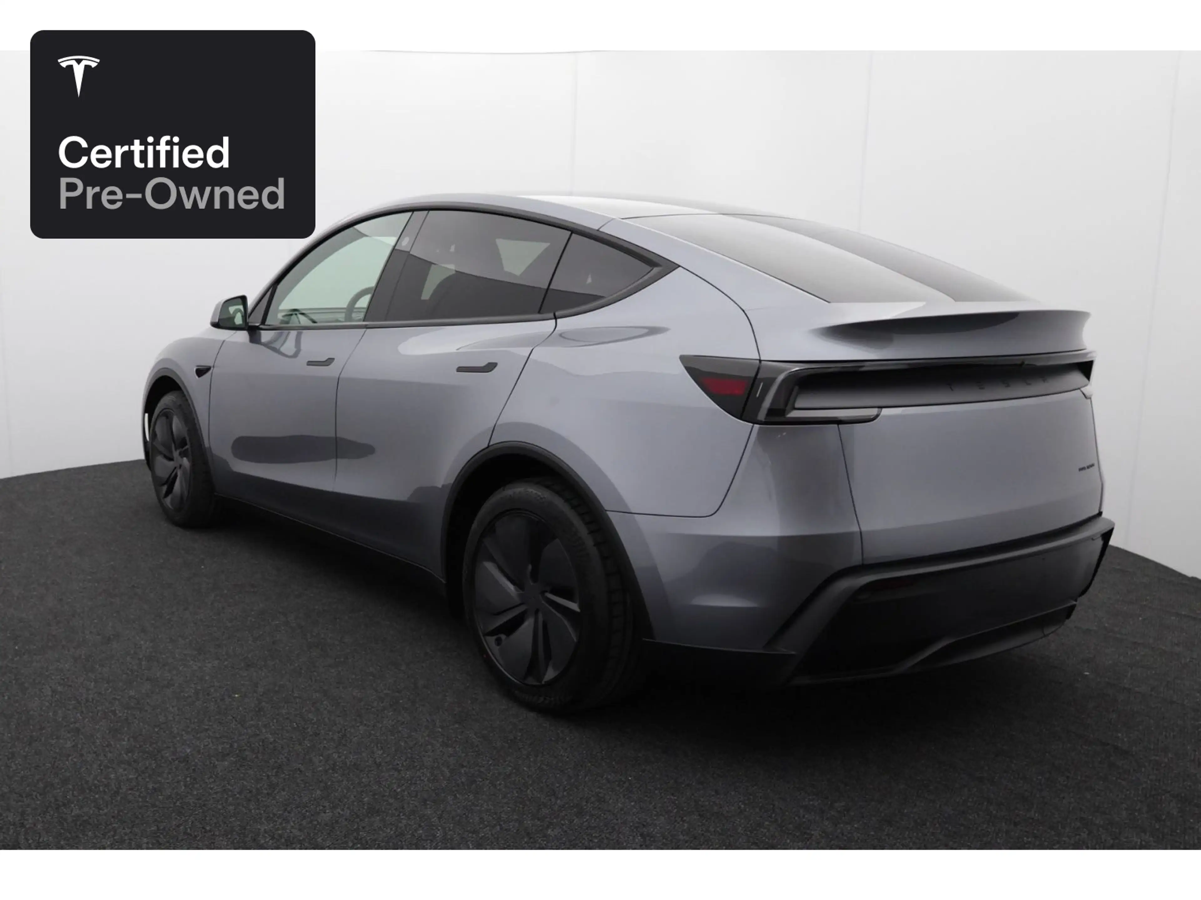 Tesla Model Y Long Range AWD "Certified Pre-Owned" — photo 12