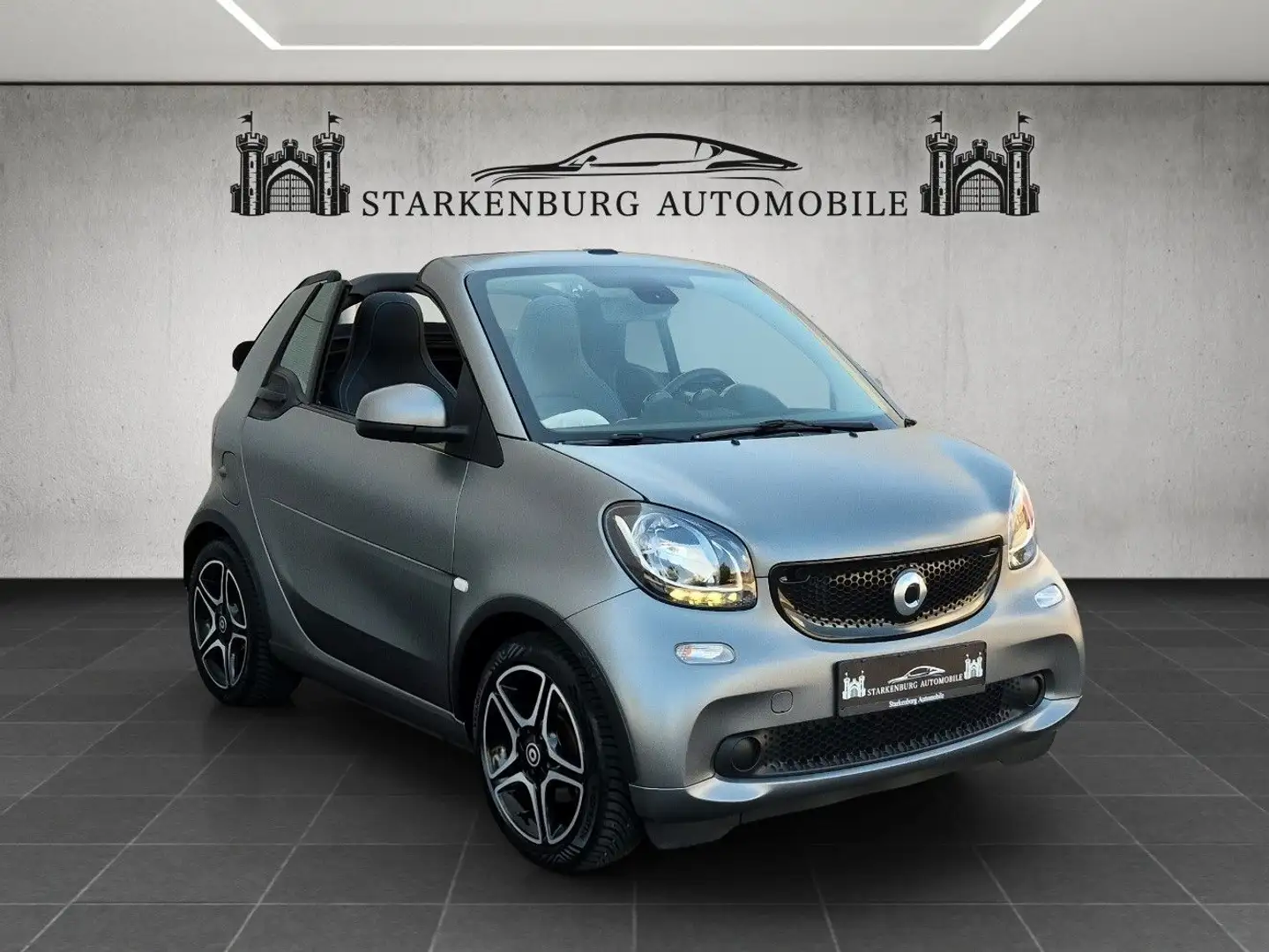 smart forTwo Cabrio Prime Automatik/Titania Grau Matt Gris - 1