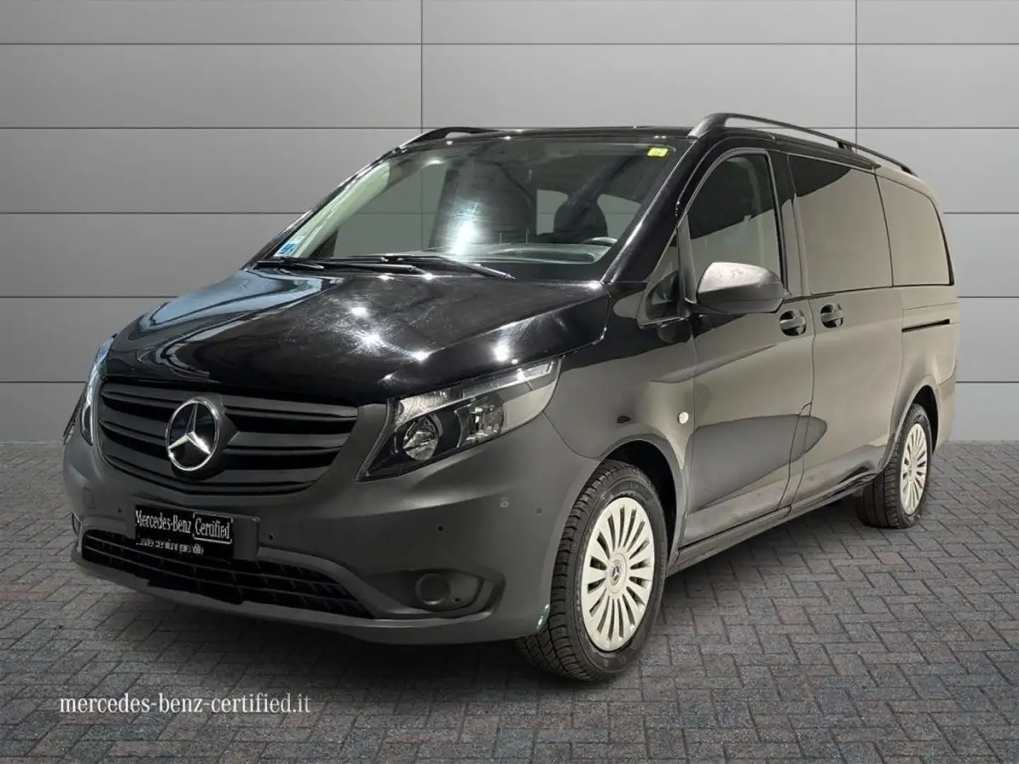 Mercedes-Benz Vito 2.0 114 CDI  Tourer Long Nero - 1