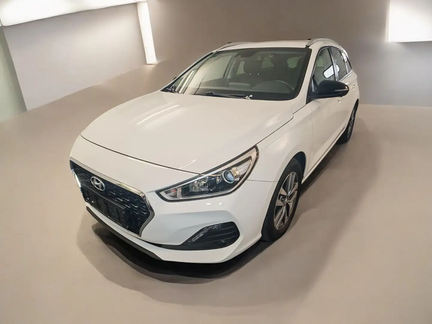 Hyundai i30 Kombi YES 1.6 CRDi DCT Navi PDC Allwetter Blanc - 1