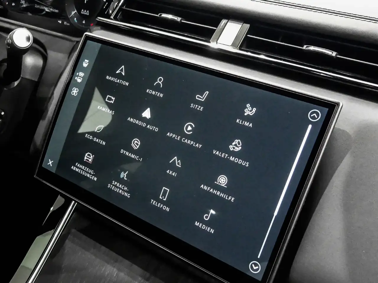 Land Rover Range Rover Velar 2026 — фото 12