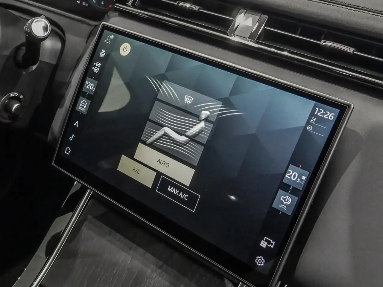 Land Rover Range Rover Velar 2026 — фото 14