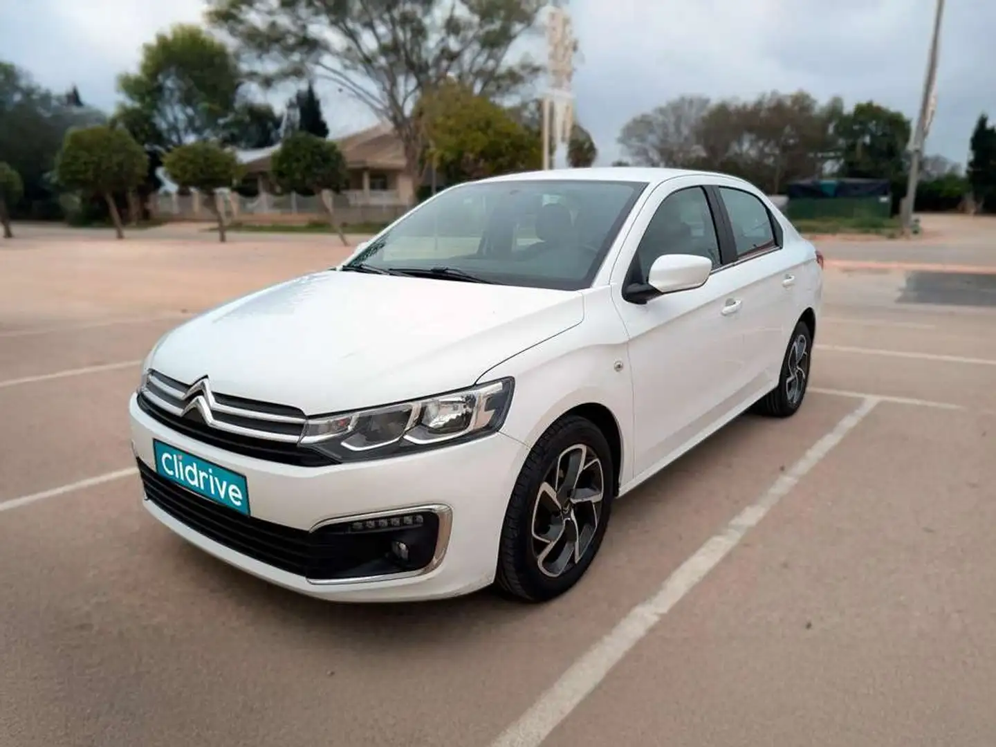 Citroen C-Elysée 1.6BlueHDi Shine 100 Blanc - 2