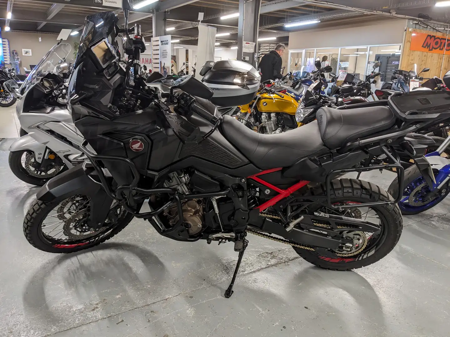 Honda CRF 1100 Чёрный - 2