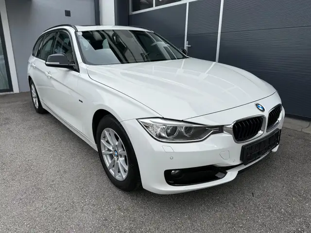 BMW 318 318 d Tour. *Xenon*Navi*Sportsitz*Panorama*