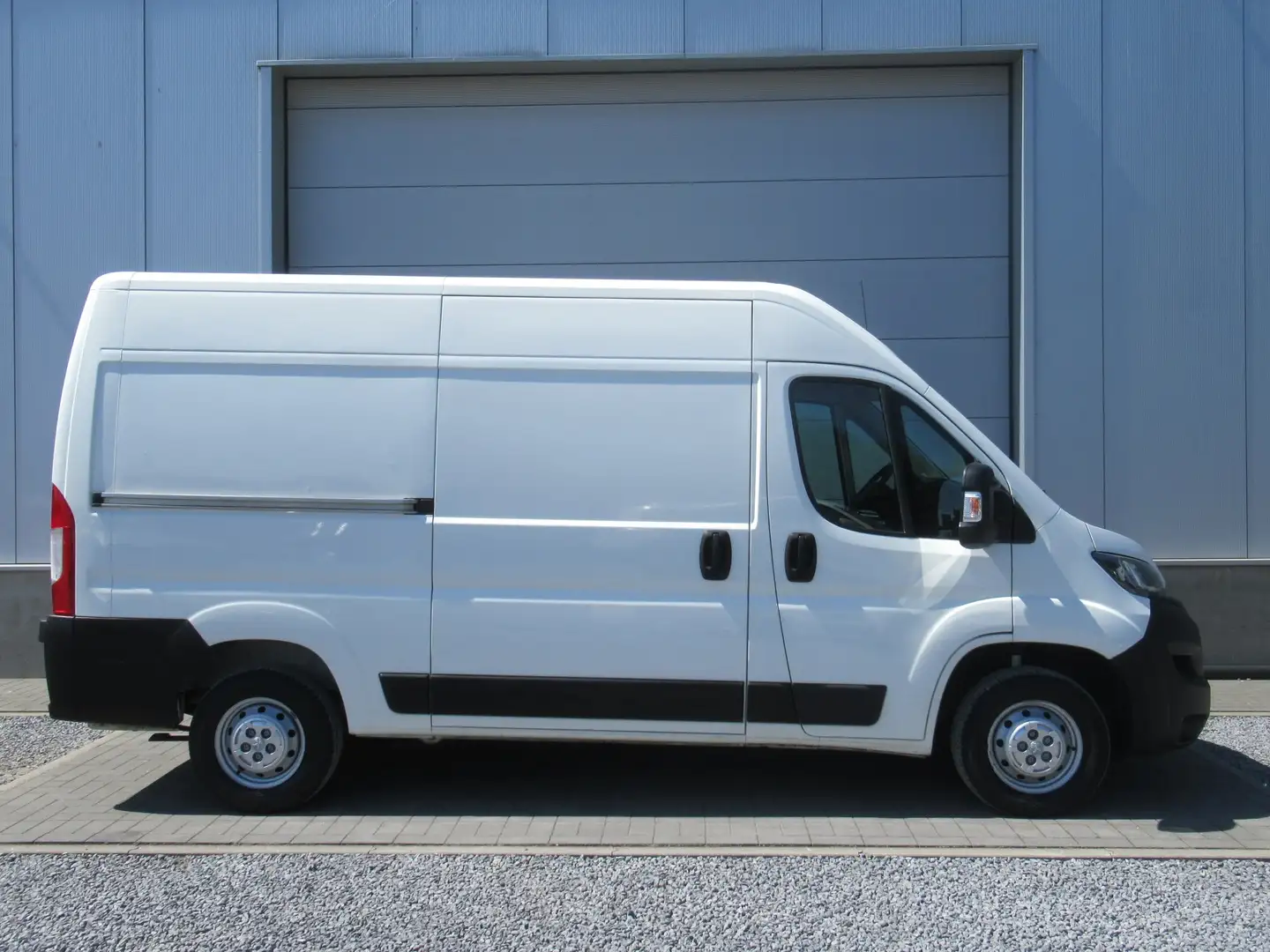 Peugeot Boxer 2.2 HDi L2H2 / 12.990€ Netto / Airco / Navi ... Blanc - 2