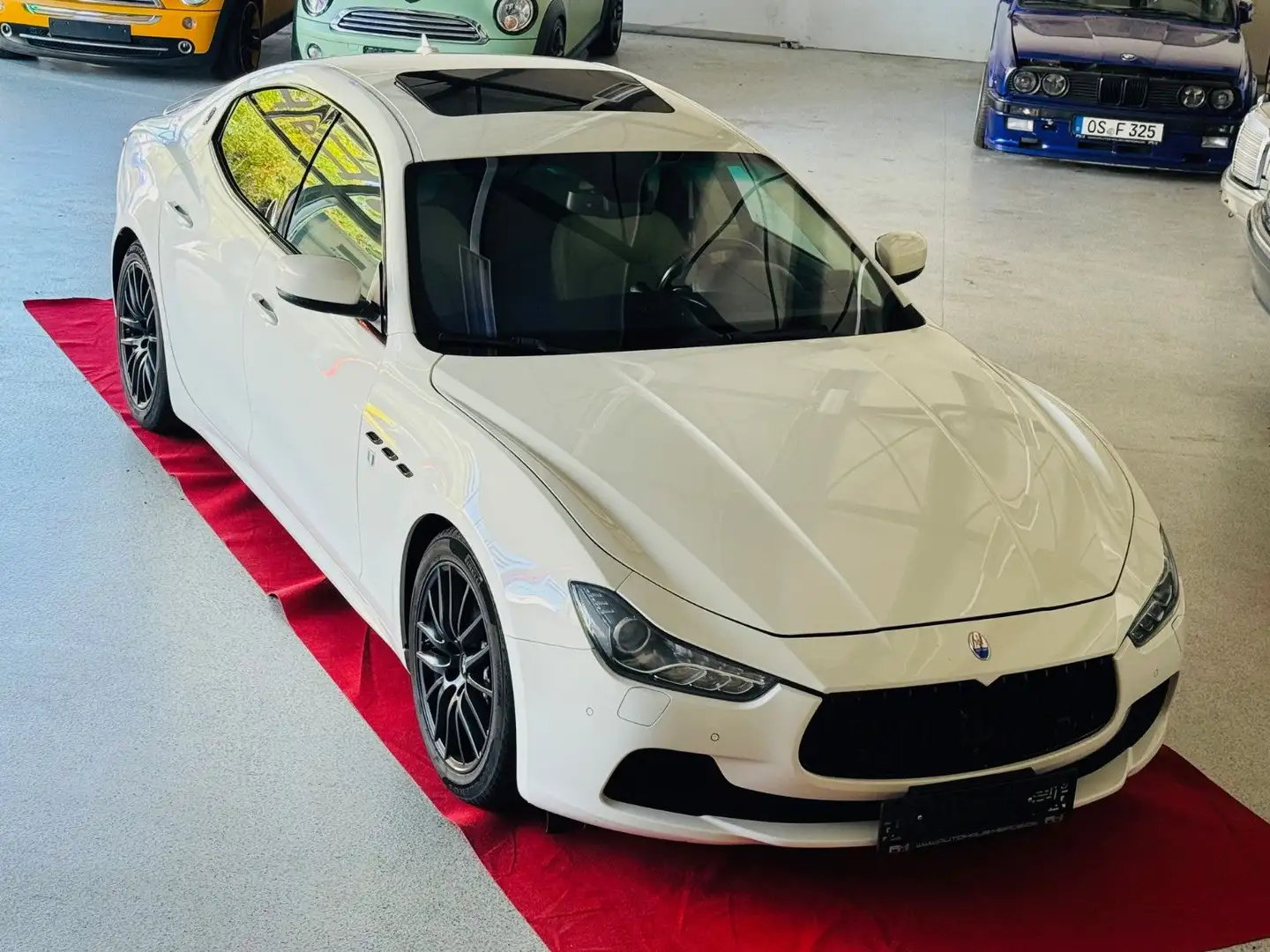 Maserati Ghibli 3.0 V6 S Automatik Weiß - 1