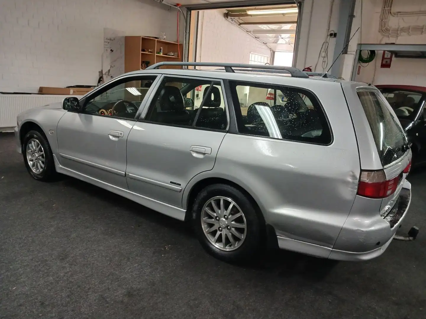 Mitsubishi Galant 2,5 V6-24 Elegance AUTOM STANDHEIZUNG Silber - 1