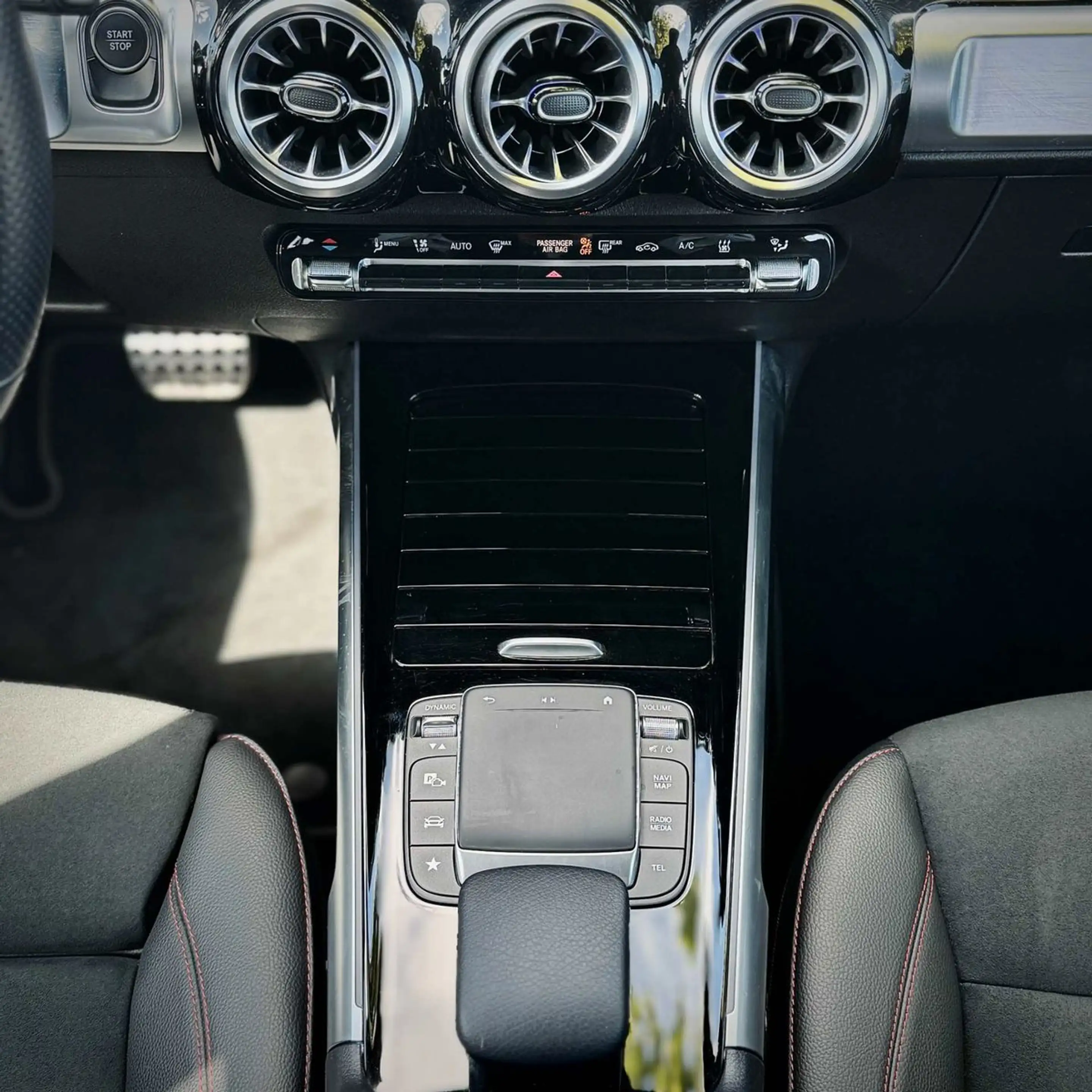 Mercedes-Benz EQB 250 AMG-LINE/RÜCKFAHRK/TOTW/TEMPOM/AMBIENT — photo 15