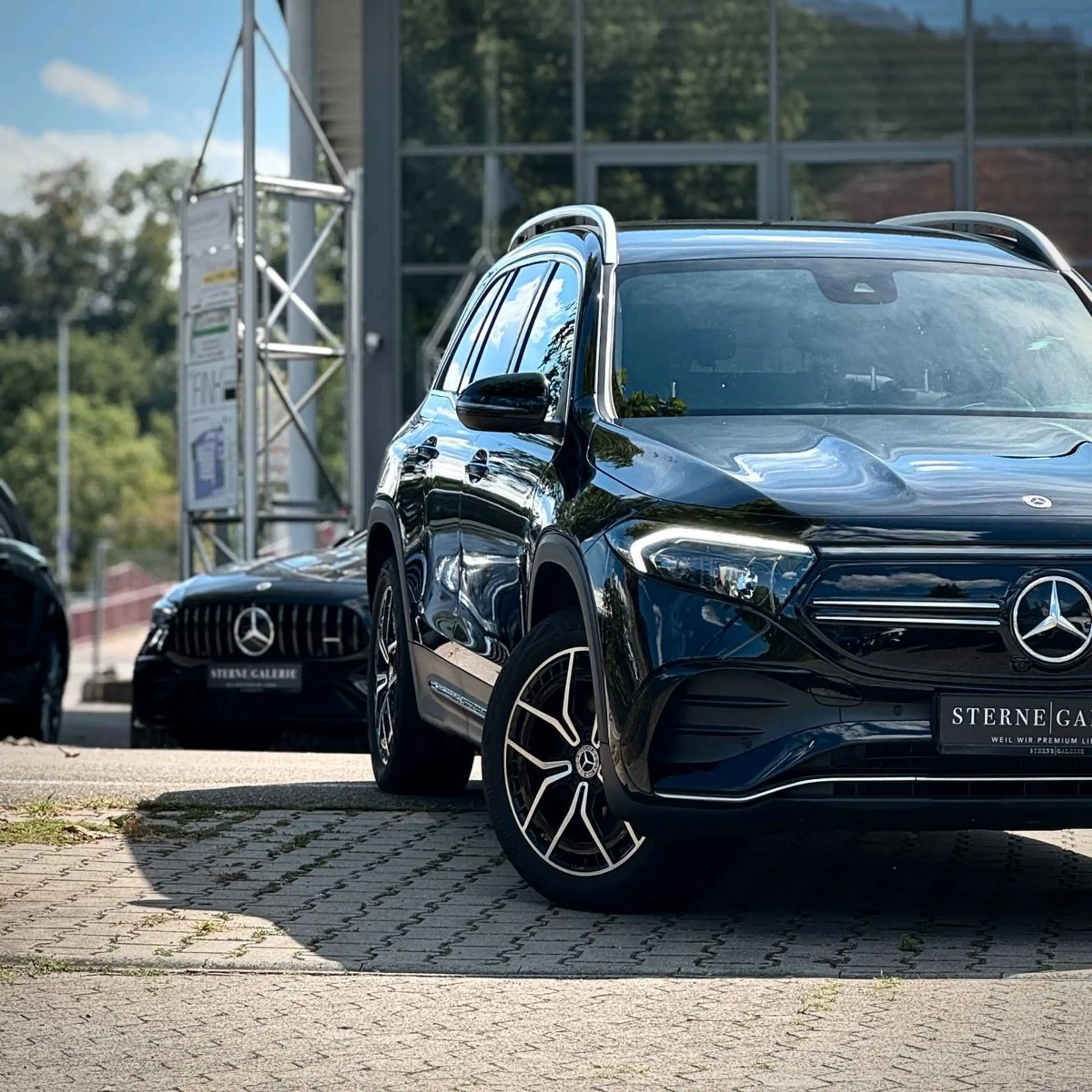 Mercedes-Benz EQB 250 AMG-LINE/RÜCKFAHRK/TOTW/TEMPOM/AMBIENT